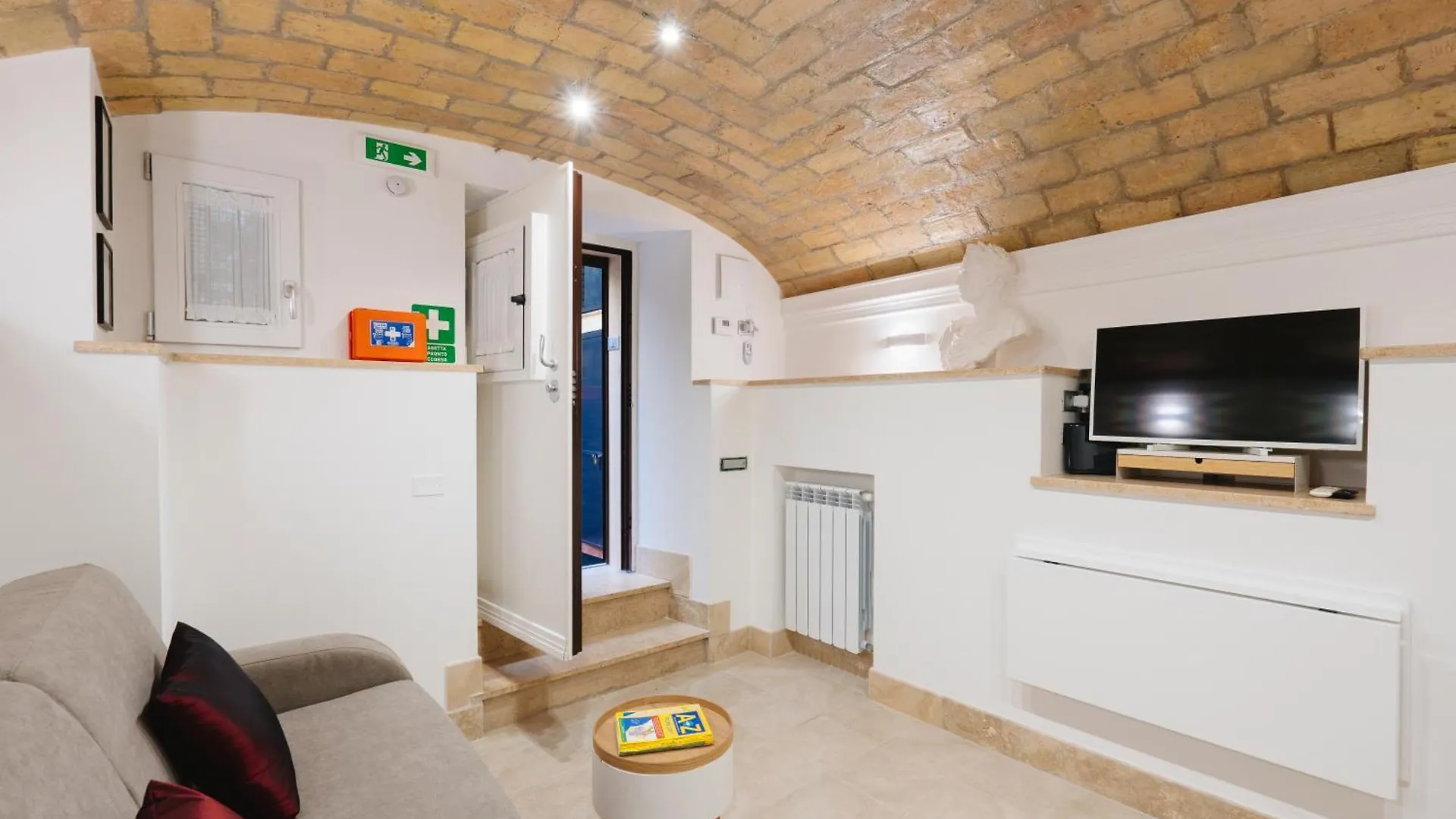 Domus Mariani - Cremera روما 0*,